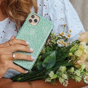 -Burga iPhone 11 snap case